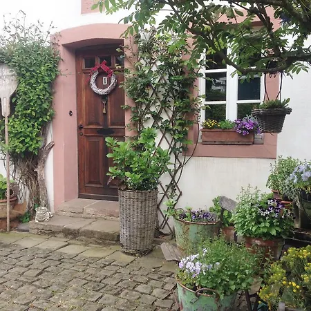 Frühstückspension Seasons Kerpen (Rhineland-Palatinate)